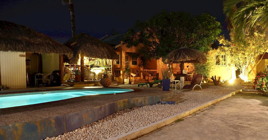شاطئ بالم Villa Punta Salina المظهر الخارجي الصورة